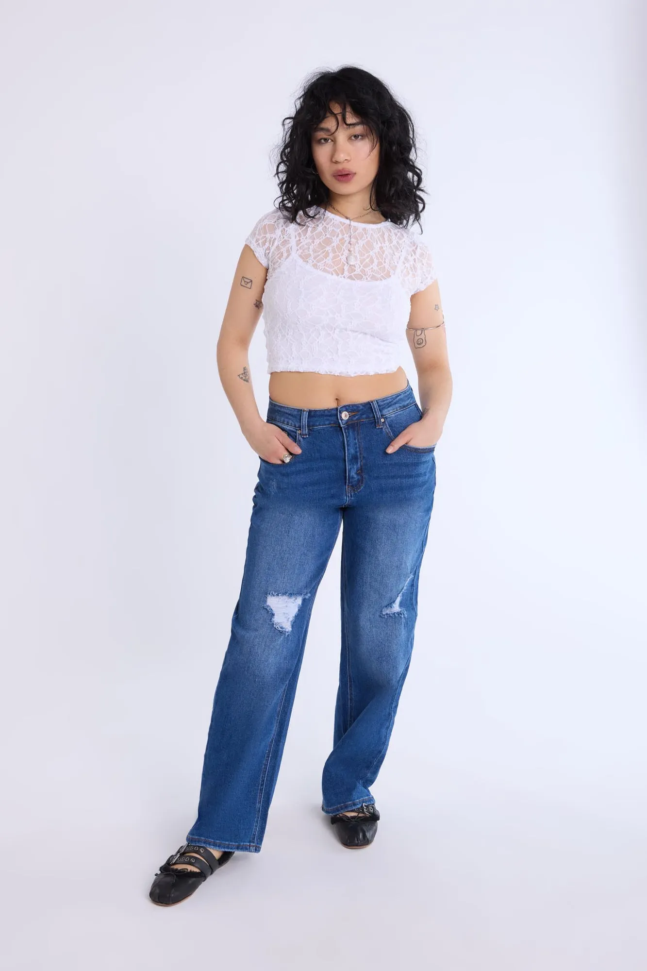 Distressed Straight Leg Jeans