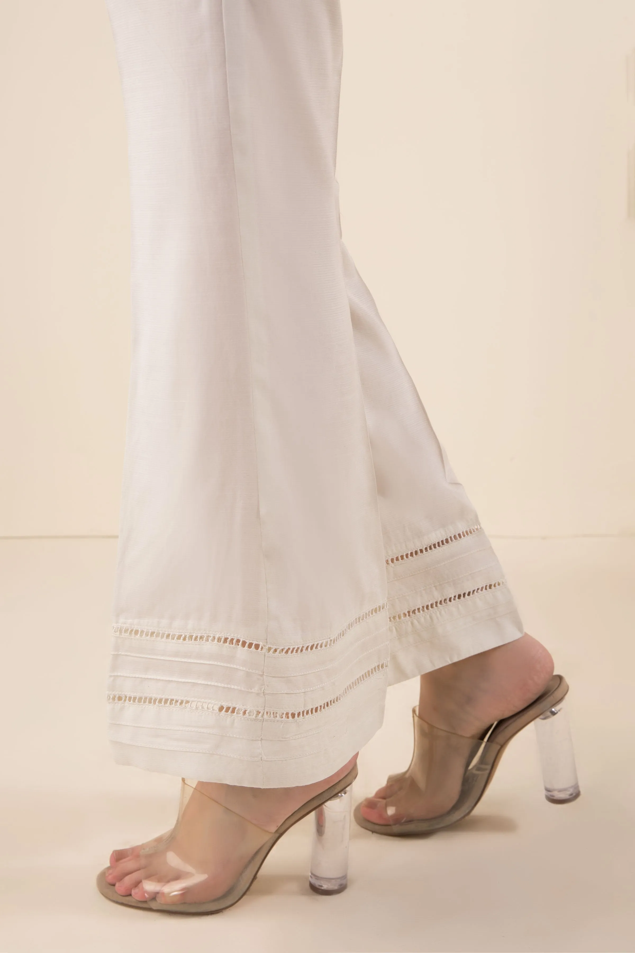 Silky Elegance - Off White