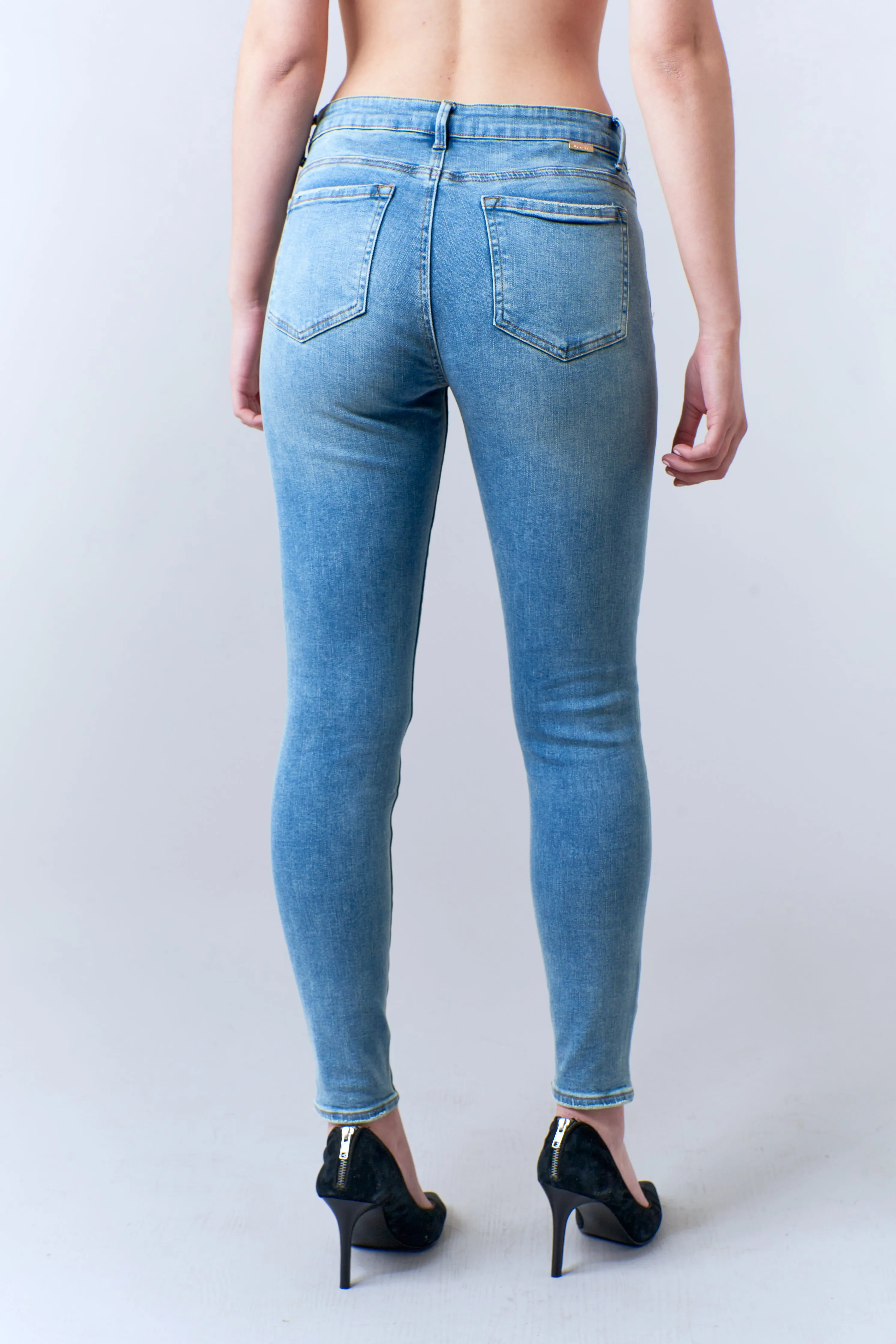 Tractr Denim, destroyed skinny jeans in light wash